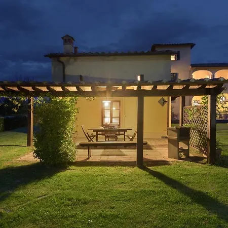 Poggerello 18, Emma Vila