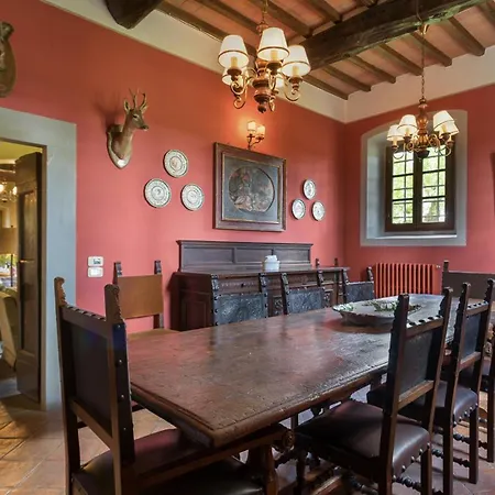 Villa Poggerello 10, Emma Laterina